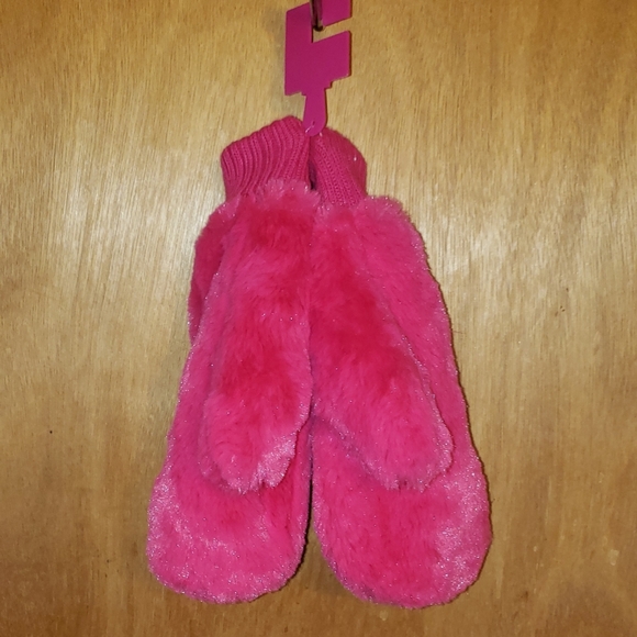 NWT Women's SO Faux Fur Mittens - Pink - Picture 4 of 5